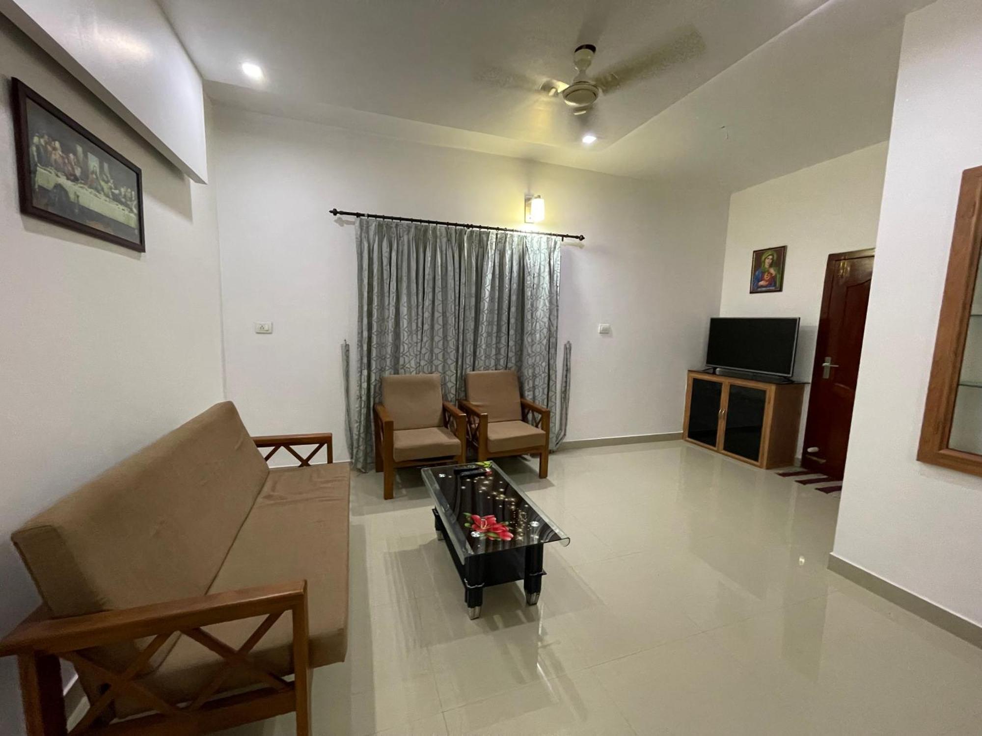 Dream Home Kochi Tripunithura Εξωτερικό φωτογραφία